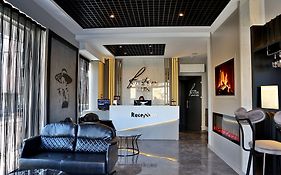 Fly And Stay Airport Hotel